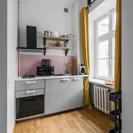 Metro Centrum Cosy Studio *